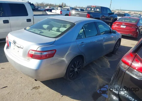 2009 Toyota Camry Le z USA, uszkodzony, nr VIN 4T1BE46K89U867254